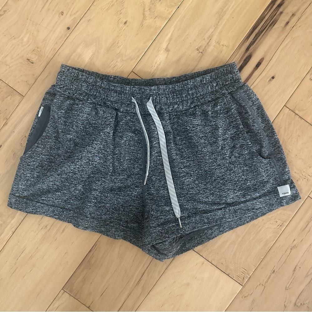 Women's Vuori Gray Shorts XS